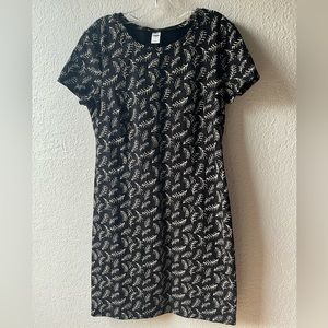 Old Navy black feather pattern stretchy body-con dress
